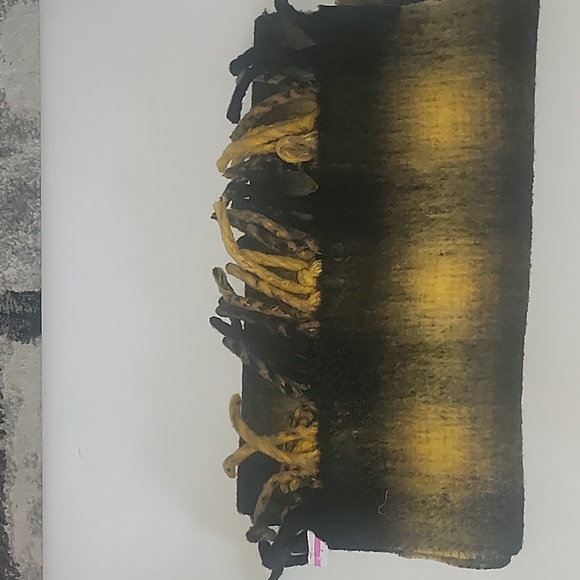 All Saints checked wool brushed large scarf - Picture 5 of 6